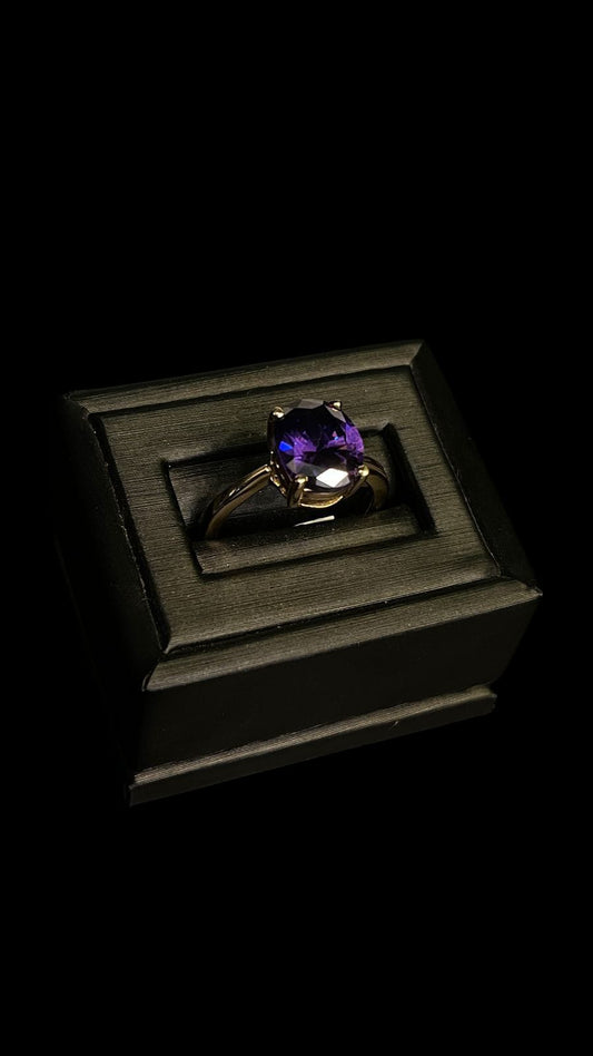 Anillo Casual Piedra Morada 10K