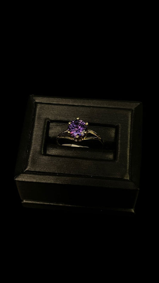 Anillo Casual Piedra Morada 10K