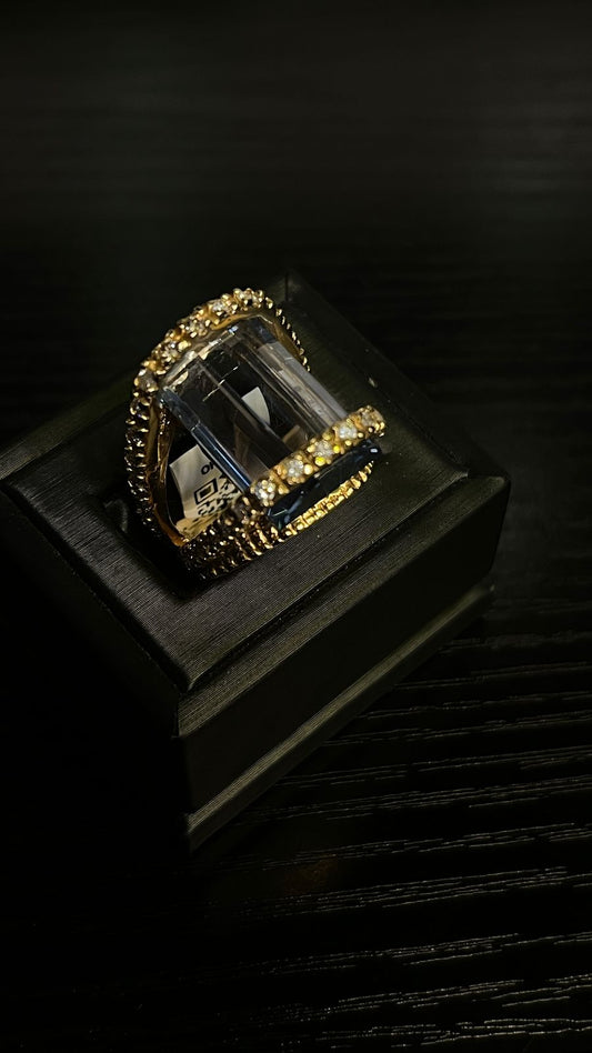 Anillo de Turmalina Azul con Diamantes 14K