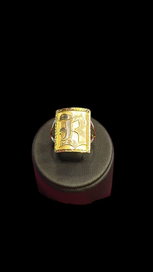 Anillo Mesita Grabado Inicial 10K