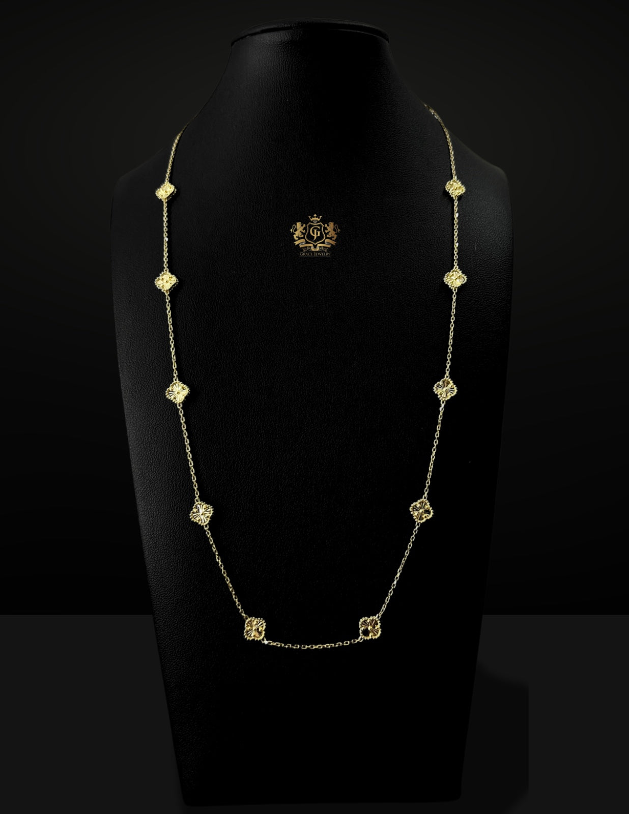 Collar de Trébol Dorado con Adiamantado 10K