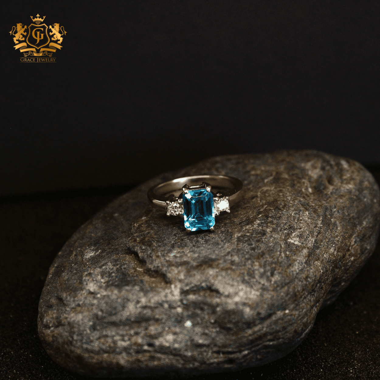 Anillo London Blue Topaz Oro Blanco 14K